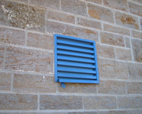 Lüftungsjalousie einbruchsgesichert