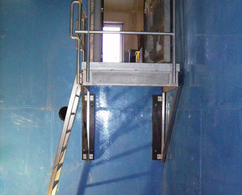 Podestanlage aus Edelstahl