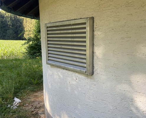 Lüftungsjalousie einbruchgesichert